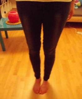 Schwarze Röhrenjeans von Vero Moda