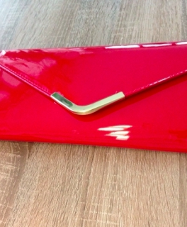 Elegante Clutch in Lack Optik