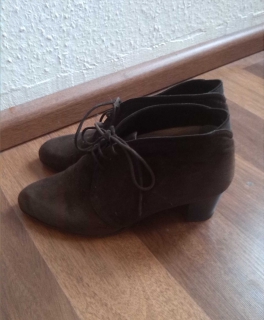 Edle Lederschuhe, Halbschuhe mit Absatz