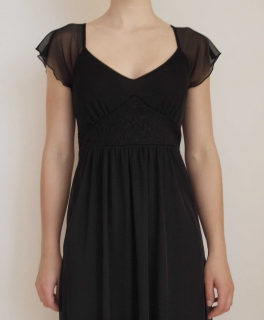 Elegantes schwarzes Kleid