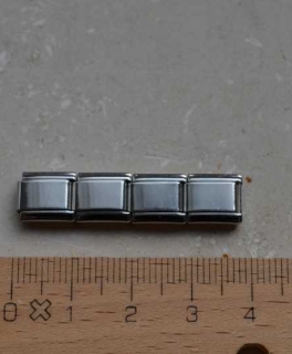 4 leere Glieder passend für Nomation