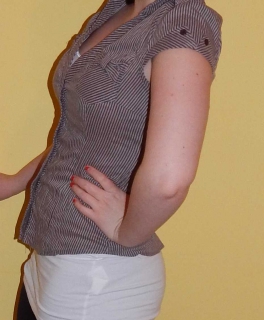 süße kurzeärmige Bluse