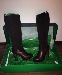 braune Tommy Hilfiger Stiefel, wildleder, leder