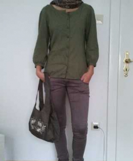 Handtasche Daniel Ray Oliv Kahki mit drei praktischen Fächern