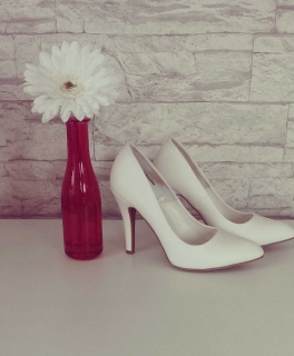 pumps in Weiß