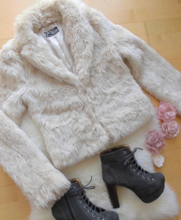 NEU Traumhafte helle Felljacke / Gr. 34