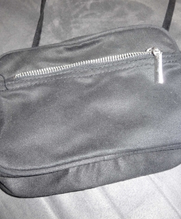 kleine schwarze Tasche, 