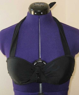 Schwarzes Bikini Oberteil Gothic Strand Sommer Gr. 85 B