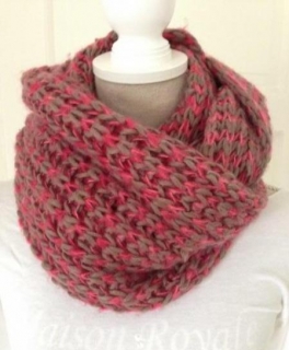 NEU Strickschal Schlauchschal Bershka