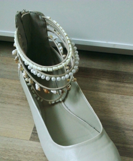 Ballerinas Muscheln Perlen beige