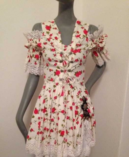 Dirndl / Trachtenkleid der Marke Oscar Trachten