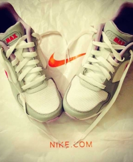 Nike Air Max Schuhe Limited Edition in pink/grau/weiß (NEU)