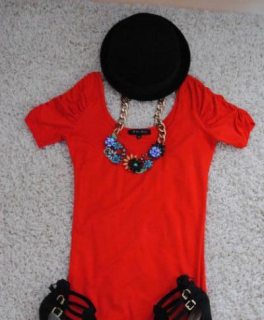 Enges rotes Kleid Amisu New Yorker