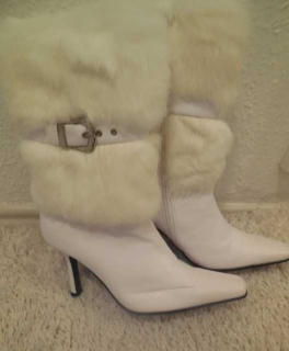 weiße Fell Stiefel von Graceland