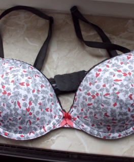 Süßer BH mit Blümchen Gr. 75 A Rot Grau Koralle