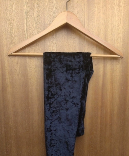 schwarze Samtleggings 