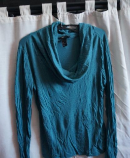 petrolfarbenes Wasserfallshirt M