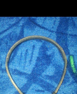 Haarreif mit goldene Pailletten