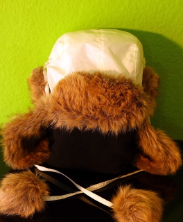 Coole warme Mütze Fliegermütze weiß mit Bommeln 