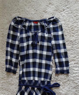 Kleid / dress / Raffung / kariert / lila / grau / schwarz / weiß / 3/4-Arm / Gürtel
