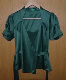 NEU Bluse von United Colors of Benetton grün 36 S