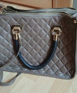 beige Tasche mit Muster