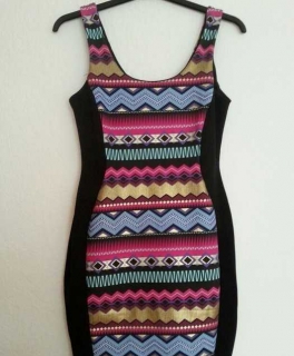 Figurbetontes kleid von Lipsy