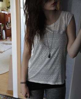 weißes t shirt oberteil ethno azteken muster transparent new yorker S neu