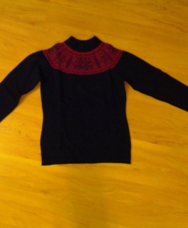 schwarzer Wollpulli -ungetragen-