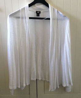 dünner weißer Cardigan