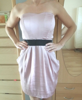 Roséfarbenes Ballkleid