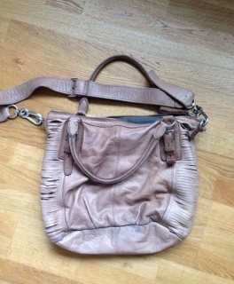 Liebeskind emmi! Überall ausverkauft!