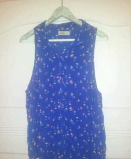 Hollister-Top mit kleinen süßen Schiffen