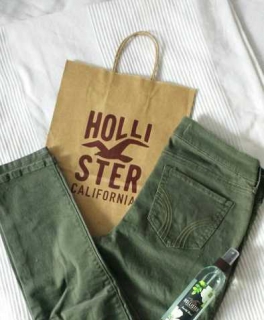 Neu! Hollister jeggings khaki mit wachs Beschichtung :)