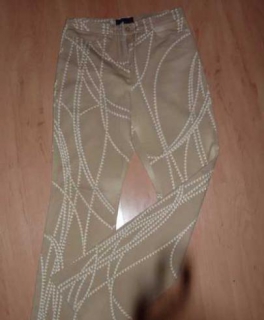 Hose mit Perlenketten-Print Gr. 40/42, lange Beine