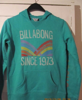 Hoodie von Billabong in frischen Farben