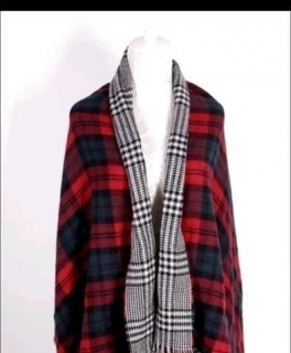 Warmer XXL Schal / tartan rot schwarz weiß karo