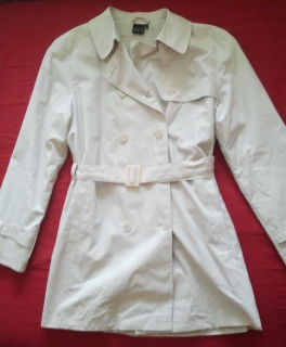 Beige / creme Trenchcoat in Gr. 40 (eher 42)