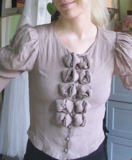 vintage bluse mit rosen und wunderschönen puffärmeln