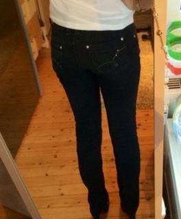 schwarze Jeans :)