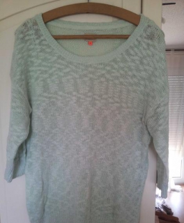 mintfarbener Strickpullover