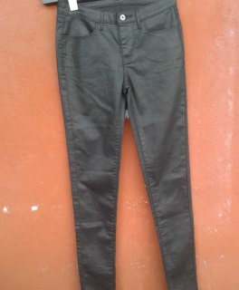 Ungetragene, ausverkaufte Levi's Jeans Leggings in Größe 25 in moondust