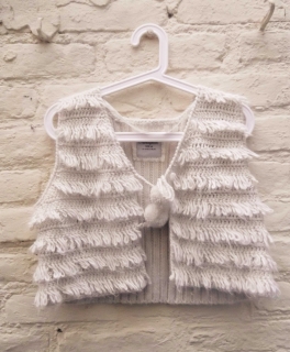 gehäkelte wollige Weste