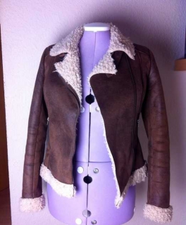 Herbst-Winterjacke mit Fellimitat