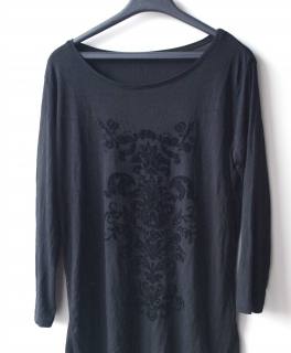 Shirt mit Verzierung