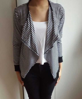 Cardigan mit Wasserfallschnitt