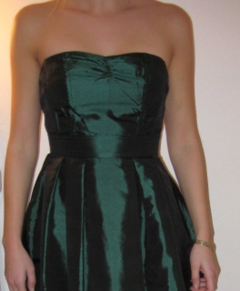 Ungetragenes kurzes H&M Cocktailkleid grün