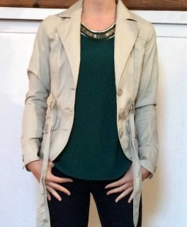 Tolle Kurzjacke im Trenchcoat-Look