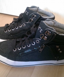 coole Sneaker, Gr. 36