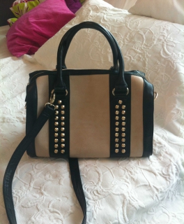 Handtasche blau/beige mit Nieten